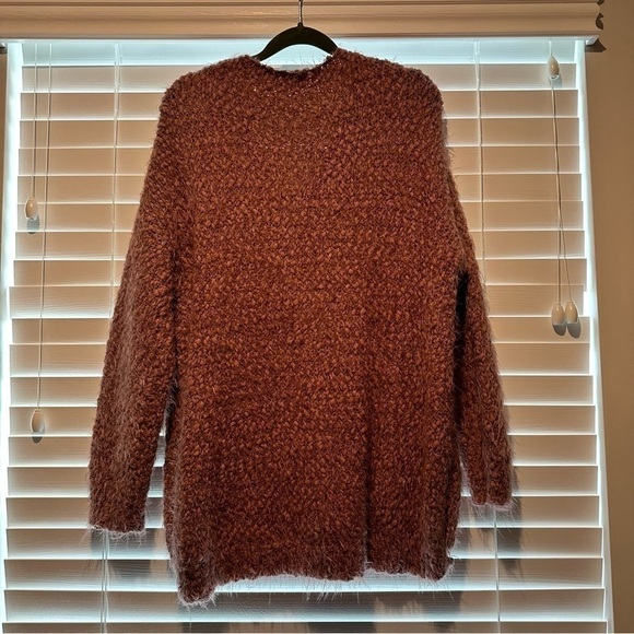 Altar’d State Sweater - Picture 4 of 4